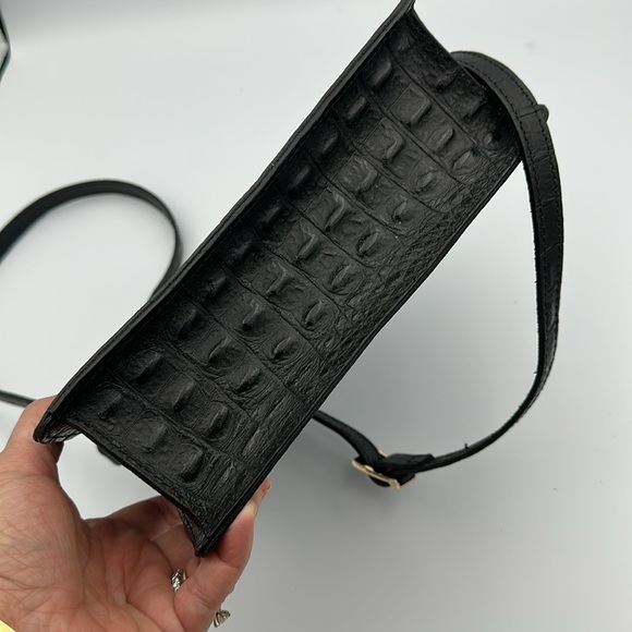 House of Harlow 1960 Croc Embossed Gold Snake Handle Crossbody Bag Like New - Picture 5 of 12